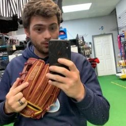 BB GLOVE WILSON GOTM Nov. A2000 1975 11.75" BS22 Brick Red -Gloves shop 2c184dd29cbcfa7406b0999e9387c0fa